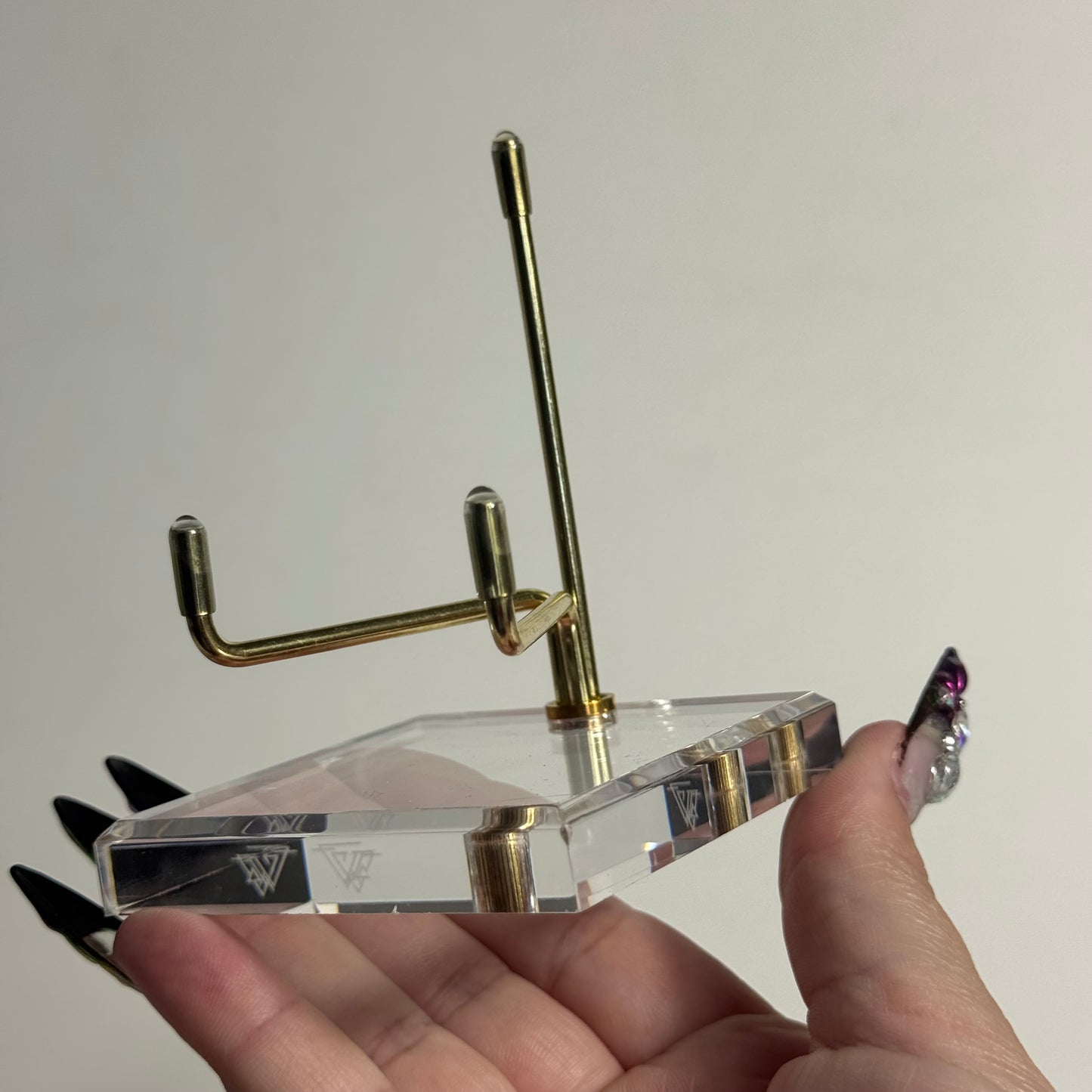 Gold Specimen Stand (Size 5)