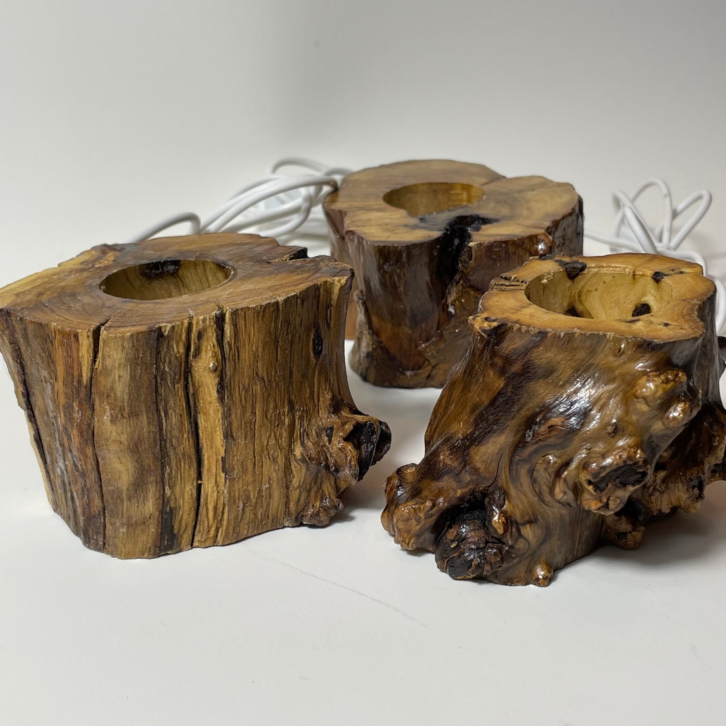 Tree Stump Light Stand: Intuitive Pick
