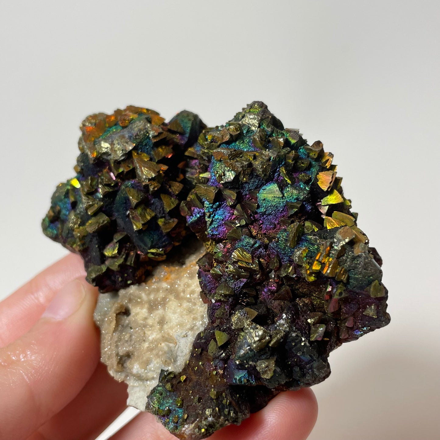 Chalcopyrite on Iridescent Sphalerite Specimen from Baxter Springs, Kansas