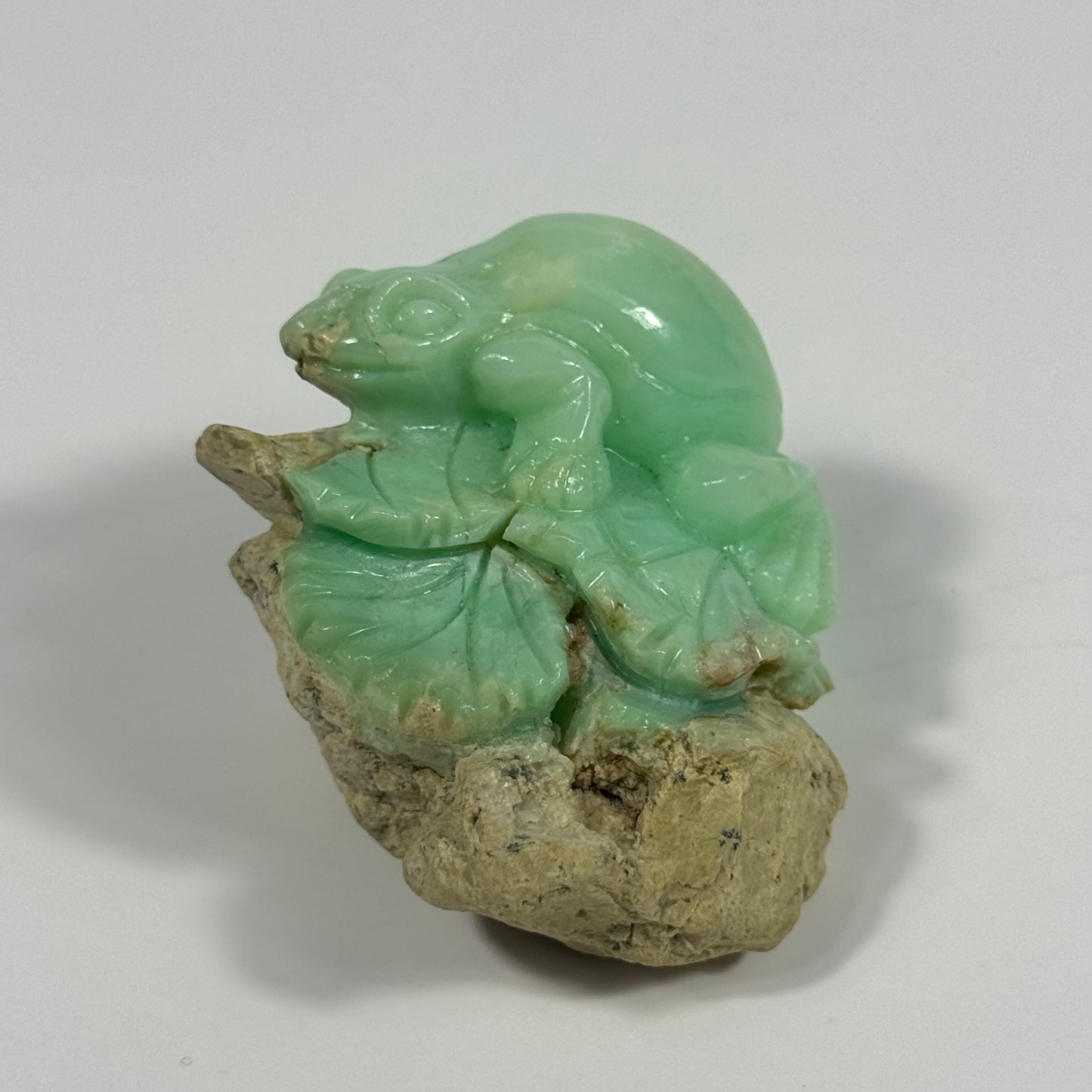 Chrysopal Frog Handmade Carving