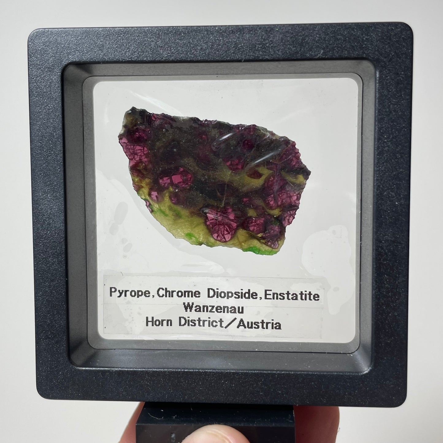 Pyrope and Chrome Diopside Specimen from Horn District, Austria: Intuitive Pick