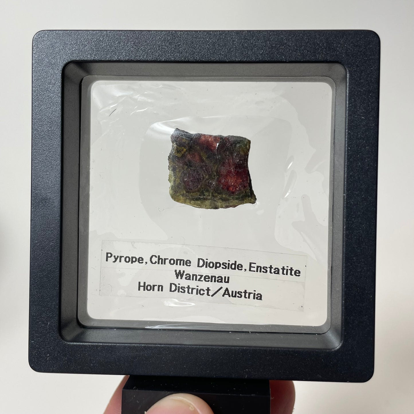 Pyrope and Chrome Diopside Specimen from Horn District, Austria: Intuitive Pick