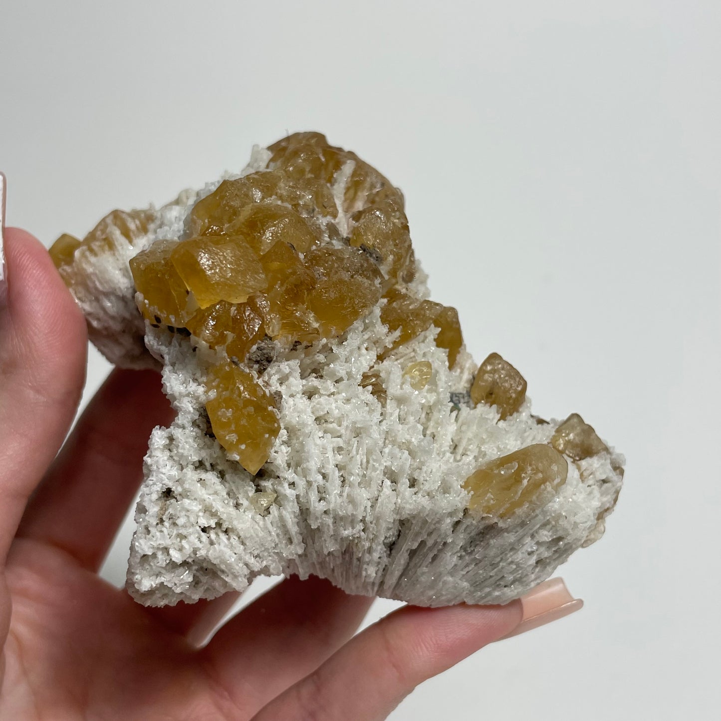 Calcite on Mordenite from India: You Choose