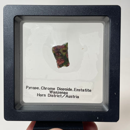 Pyrope and Chrome Diopside Specimen from Horn District, Austria: Intuitive Pick