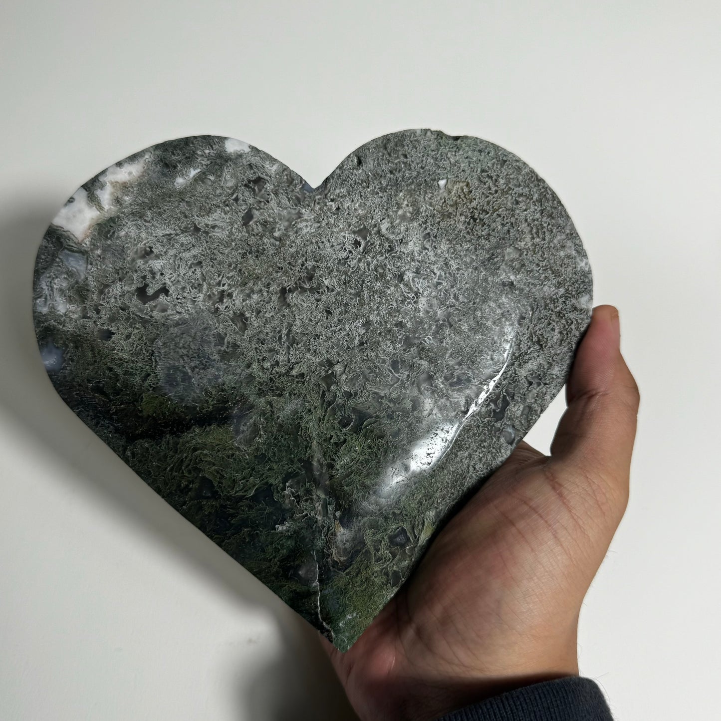 Moss Agate Heart Carving on Stand “M”