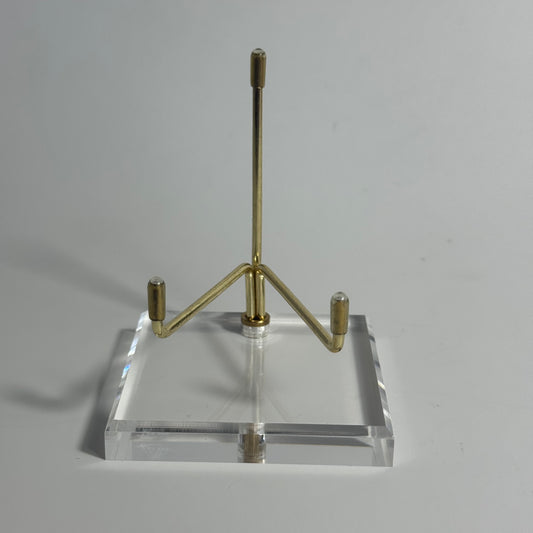 Gold Specimen Stand (Size 6)