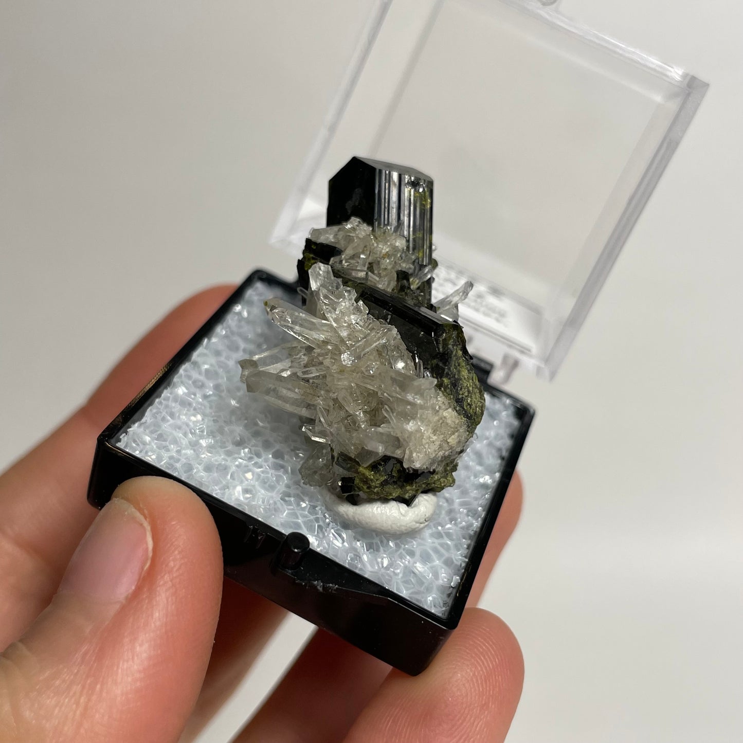 Epidote and Quartz Specimen from “La Verde” Mine, Peru: Intuitive Pick