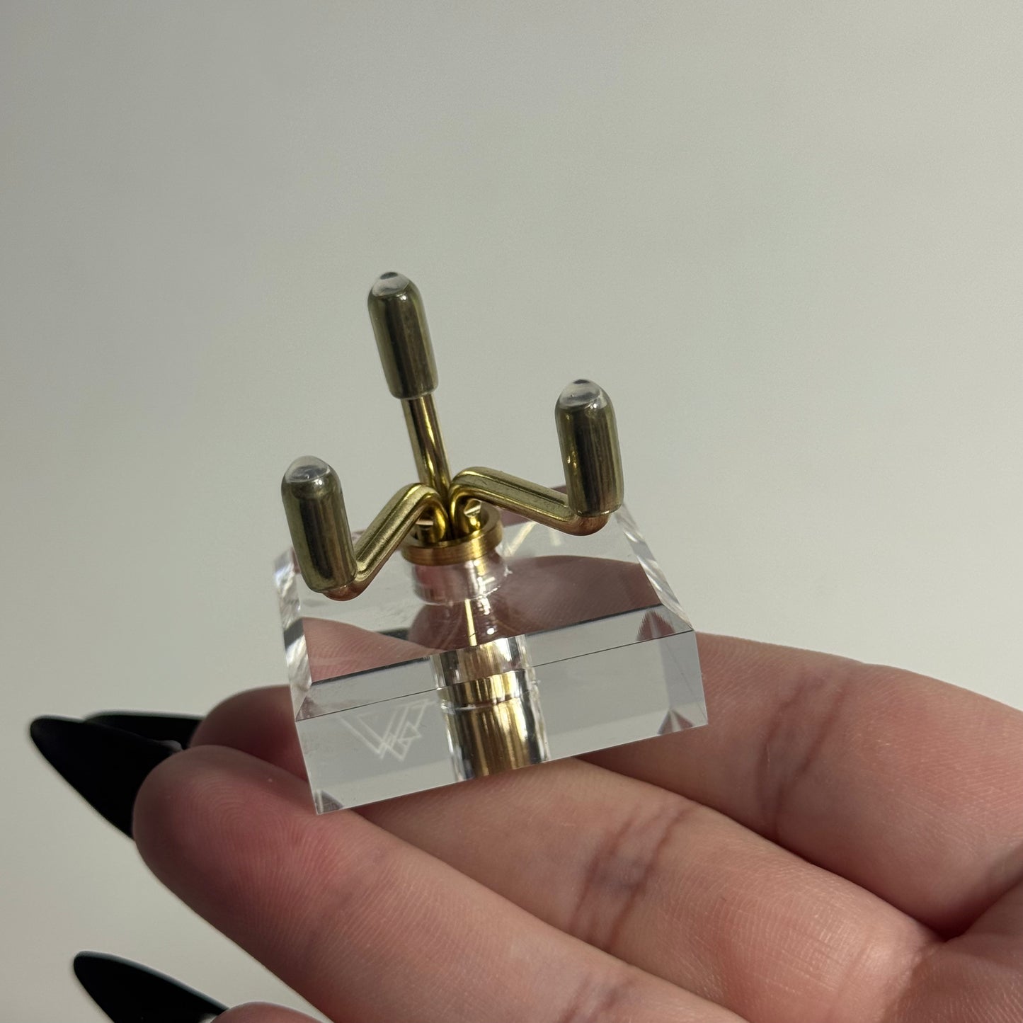 Gold Specimen Stand (Size 1)